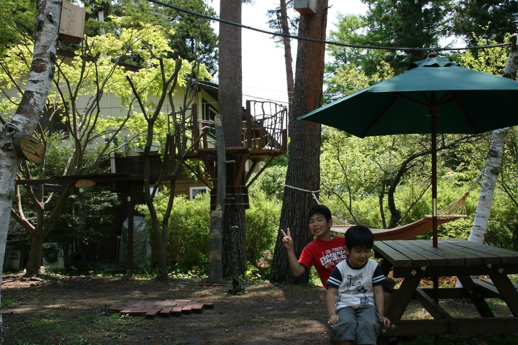 Family Pension Crayon Fujikawaguchiko Buitenkant foto